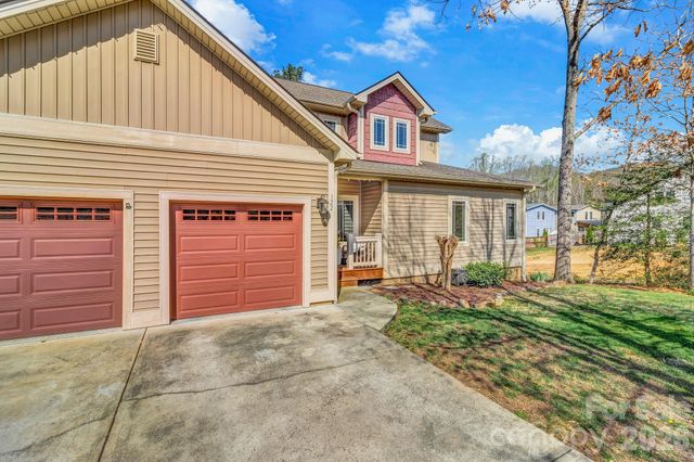 122 Craggy Street, Black Mountain, NC 28711