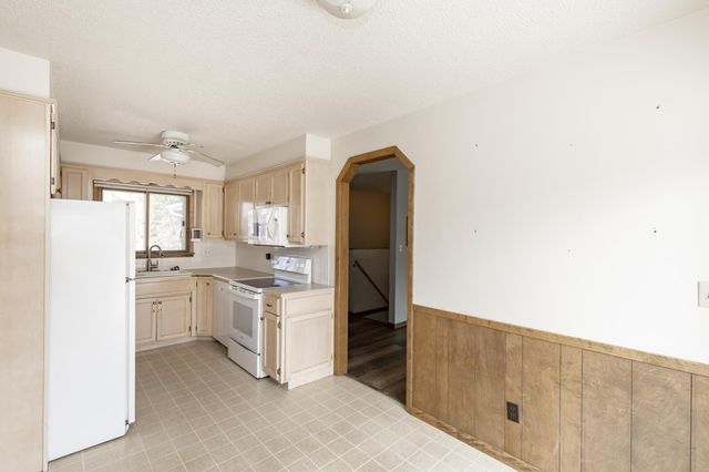 410 Horn Avenue, Moorhead, MN 56560