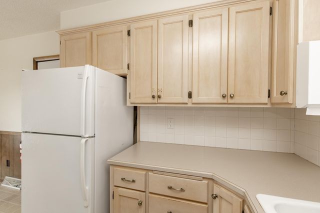 410 Horn Avenue, Moorhead, MN 56560