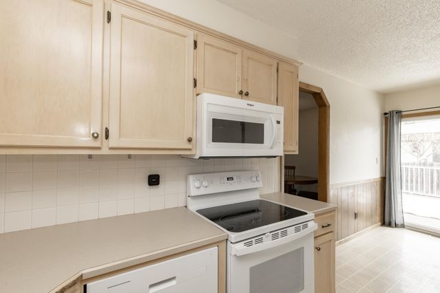 410 Horn Avenue, Moorhead, MN 56560