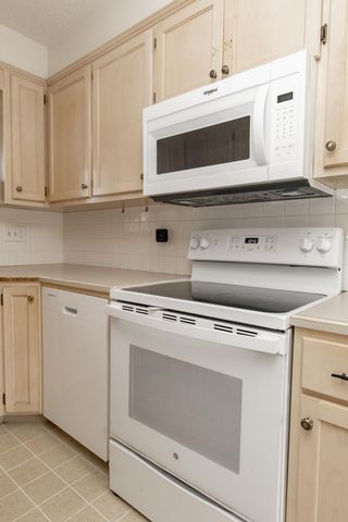 410 Horn Avenue, Moorhead, MN 56560