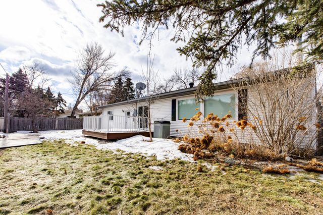 410 Horn Avenue, Moorhead, MN 56560