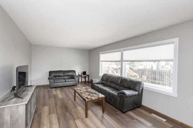 410 Horn Avenue, Moorhead, MN 56560