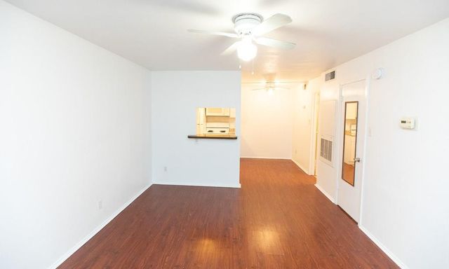 710 E Dean Keaton ST 111, Austin, TX 78705