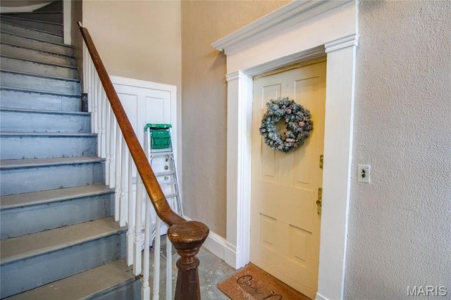 1011 State Street, Alton, IL 62002