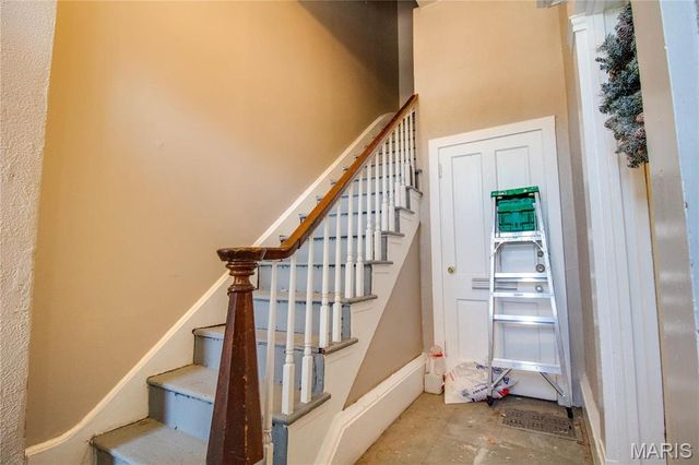 1011 State Street, Alton, IL 62002