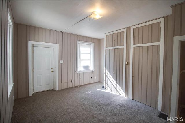 1011 State Street, Alton, IL 62002