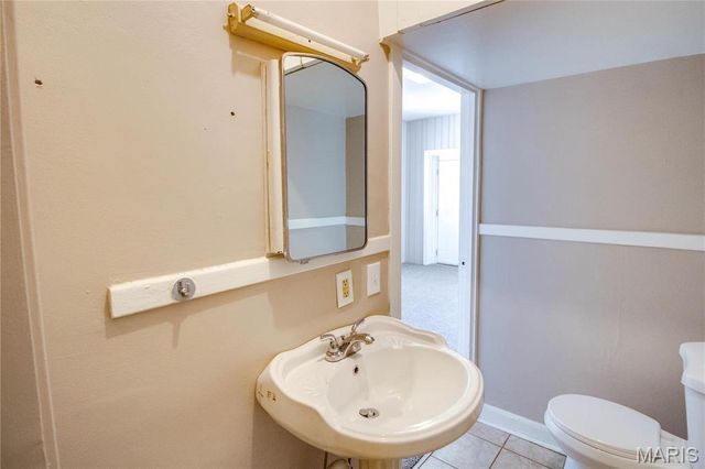 1011 State Street, Alton, IL 62002