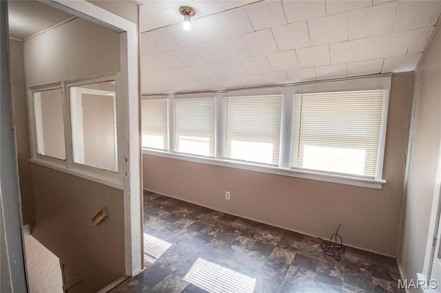 1011 State Street, Alton, IL 62002