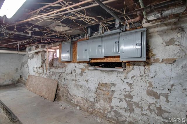 1011 State Street, Alton, IL 62002