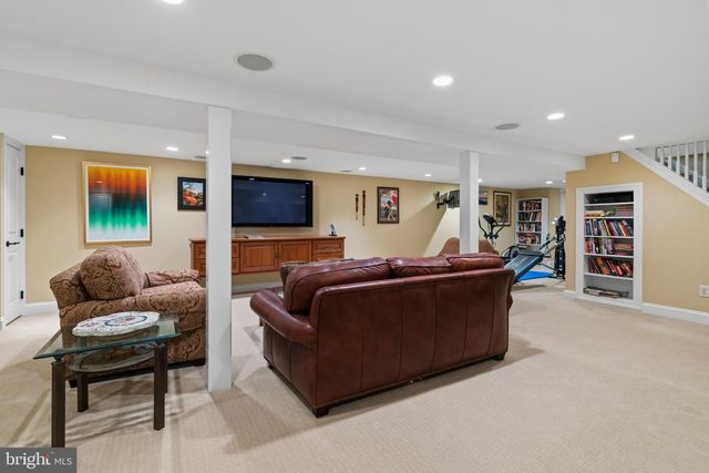 114 ROSEWOOD DR, Lansdale, PA 19446