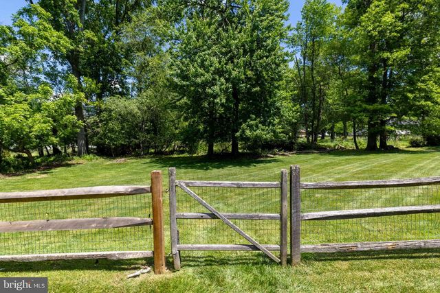 114 ROSEWOOD DR, Lansdale, PA 19446