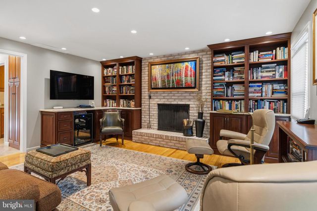 114 ROSEWOOD DR, Lansdale, PA 19446