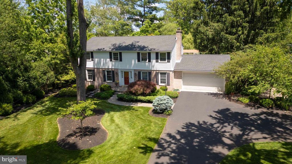 114 ROSEWOOD DR, Lansdale, PA 19446