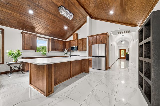 432 County Road 3479a, Cleveland, TX 77327
