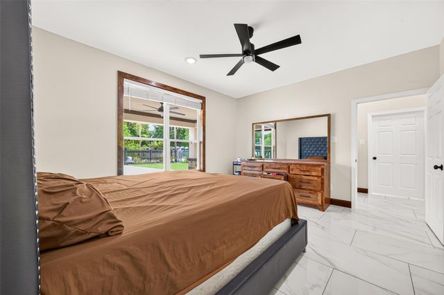 432 County Road 3479a, Cleveland, TX 77327
