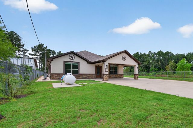 432 County Road 3479a, Cleveland, TX 77327