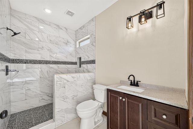432 County Road 3479a, Cleveland, TX 77327