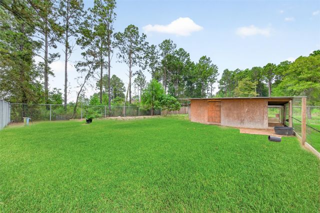 432 County Road 3479a, Cleveland, TX 77327