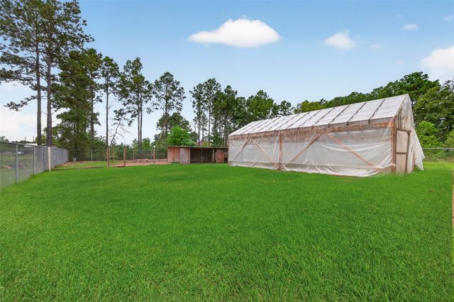 432 County Road 3479a, Cleveland, TX 77327