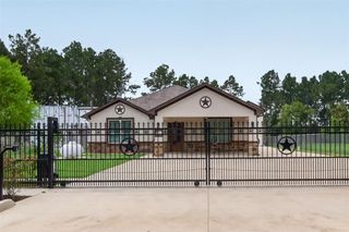 432 County Road 3479a, Cleveland, TX 77327