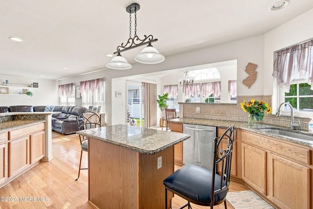 44 Pitch Pine Lane, Howell, NJ 07731