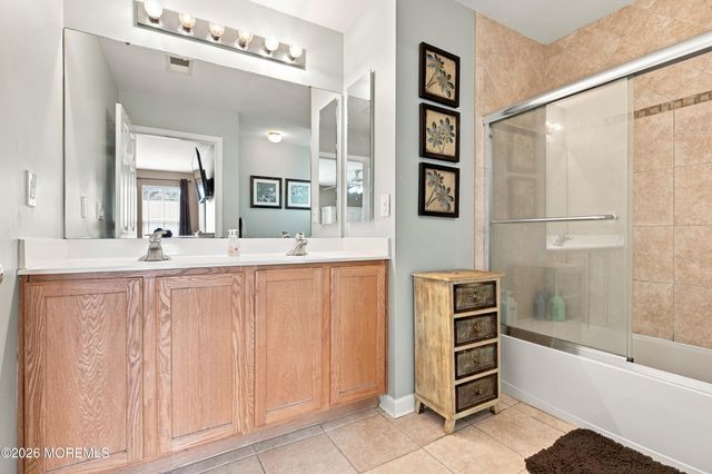 44 Pitch Pine Lane, Howell, NJ 07731