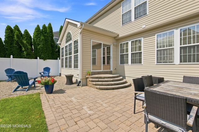 44 Pitch Pine Lane, Howell, NJ 07731