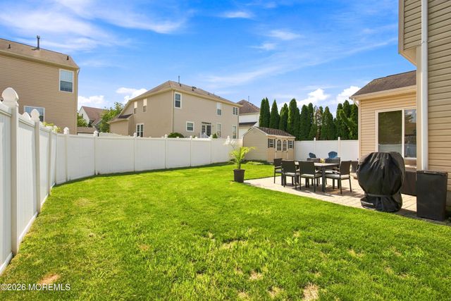 44 Pitch Pine Lane, Howell, NJ 07731