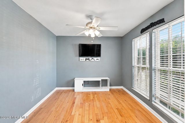 44 Pitch Pine Lane, Howell, NJ 07731
