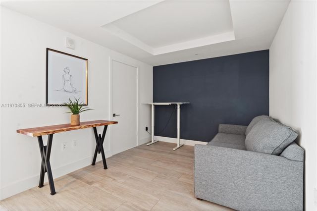 121 NE 34th St 2807, Miami, FL 33137