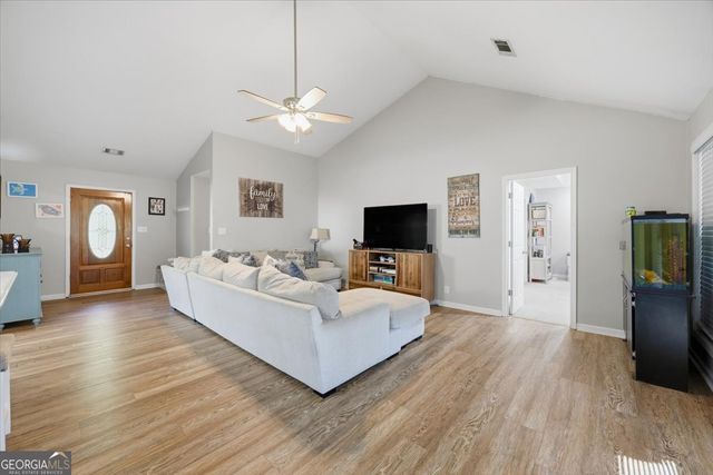 147 Savannah Drive, Gray, GA 31032