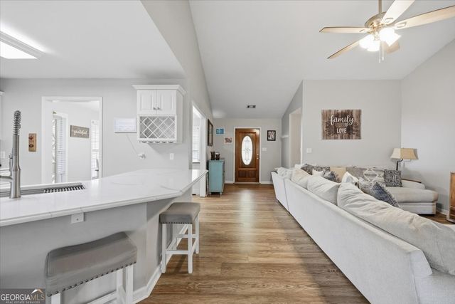 147 Savannah Drive, Gray, GA 31032