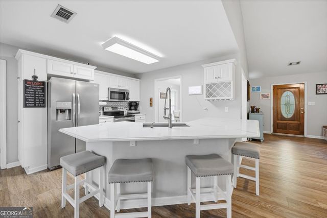 147 Savannah Drive, Gray, GA 31032