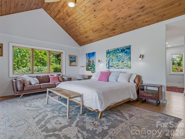 100 Big Spring Drive, Asheville, NC 28804