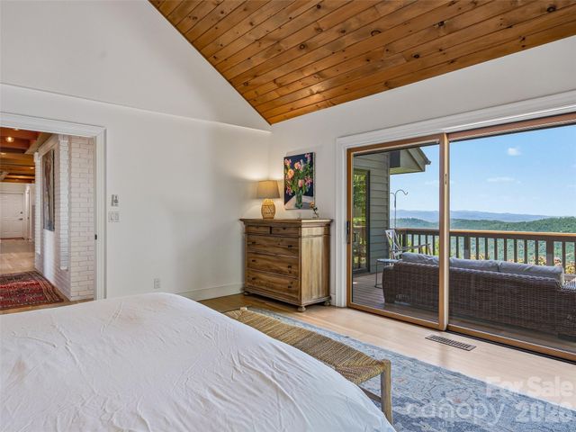 100 Big Spring Drive, Asheville, NC 28804
