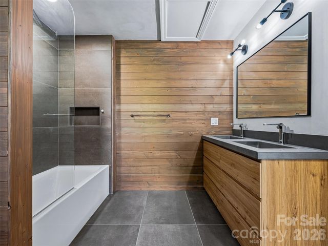100 Big Spring Drive, Asheville, NC 28804