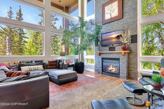 12110 Upper Heritage Circle, Anchorage, AK 99516