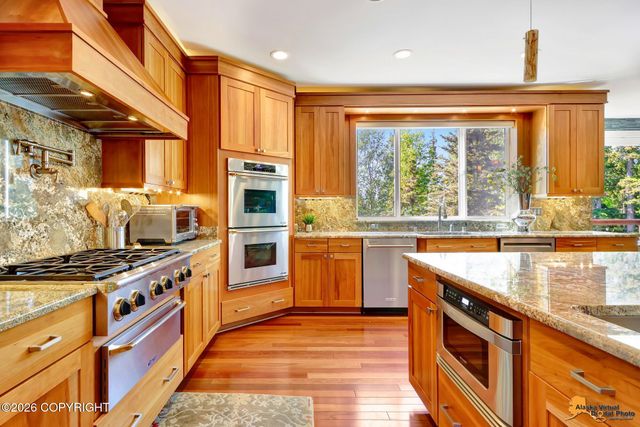 12110 Upper Heritage Circle, Anchorage, AK 99516