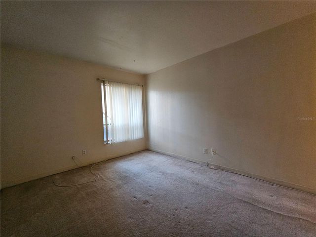 7610 W POWHATAN AVENUE 1, Tampa, FL 33615