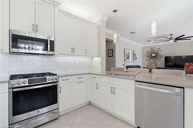 4204 Siderno CT, Naples, FL 34119