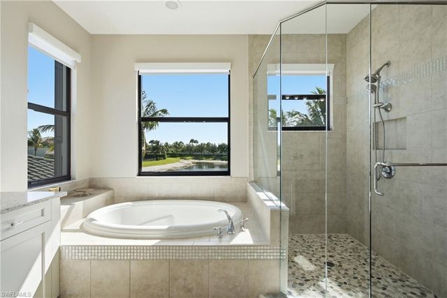 4204 Siderno CT, Naples, FL 34119