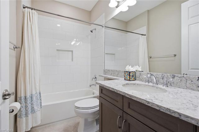 4204 Siderno CT, Naples, FL 34119