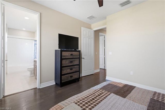 4204 Siderno CT, Naples, FL 34119