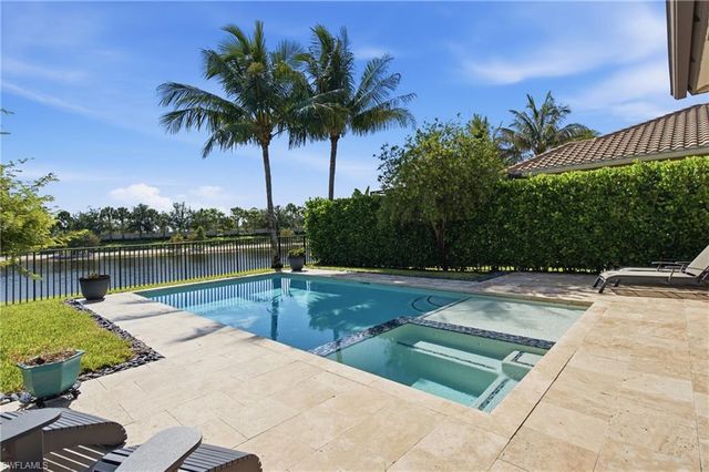 4204 Siderno CT, Naples, FL 34119