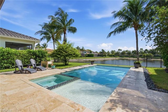 4204 Siderno CT, Naples, FL 34119