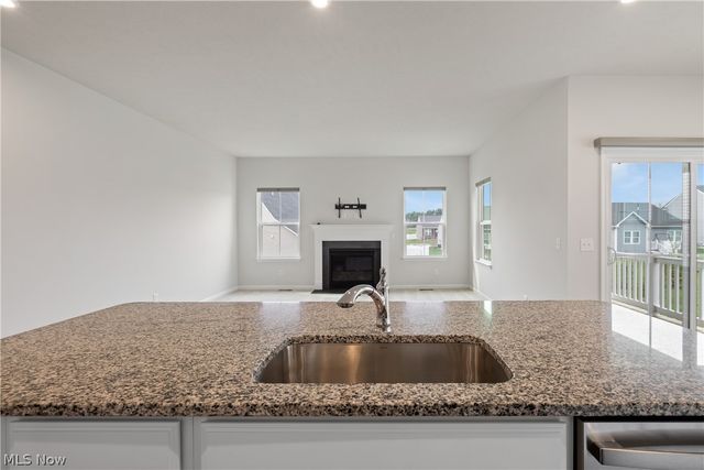 6811 Harrington Court Avenue NE, Canton, OH 44721