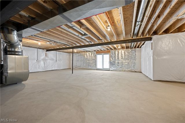 6811 Harrington Court Avenue NE, Canton, OH 44721