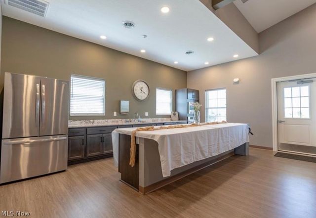 6811 Harrington Court Avenue NE, Canton, OH 44721