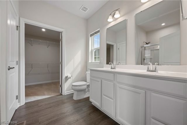 6811 Harrington Court Avenue NE, Canton, OH 44721